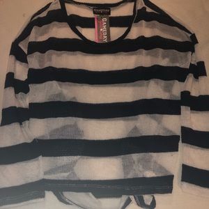 NWT Knit navy stripped sweater